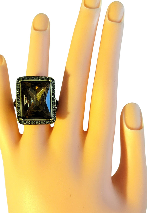 Pleated Gold Crystal Band Ring | Astrid & Miyu Rings