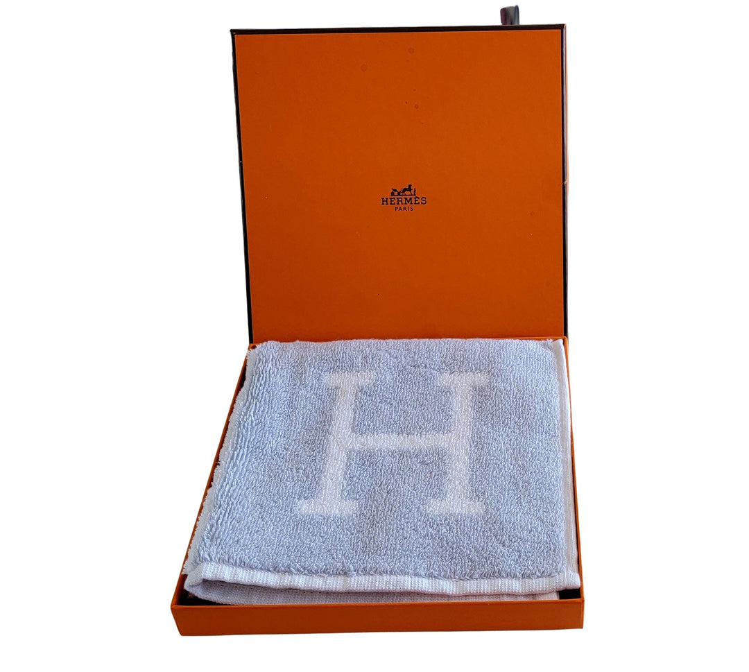 HERMES towel✨エルメスフェイスタオル✨ステアーズ コットン　Blue HERMES towel✨エルメスフェイスタオル✨ステアーズ コットン
